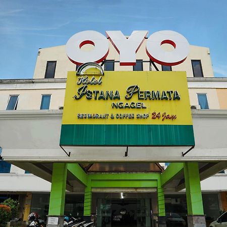Istana Permata Ngagel Surabaya Exterior foto